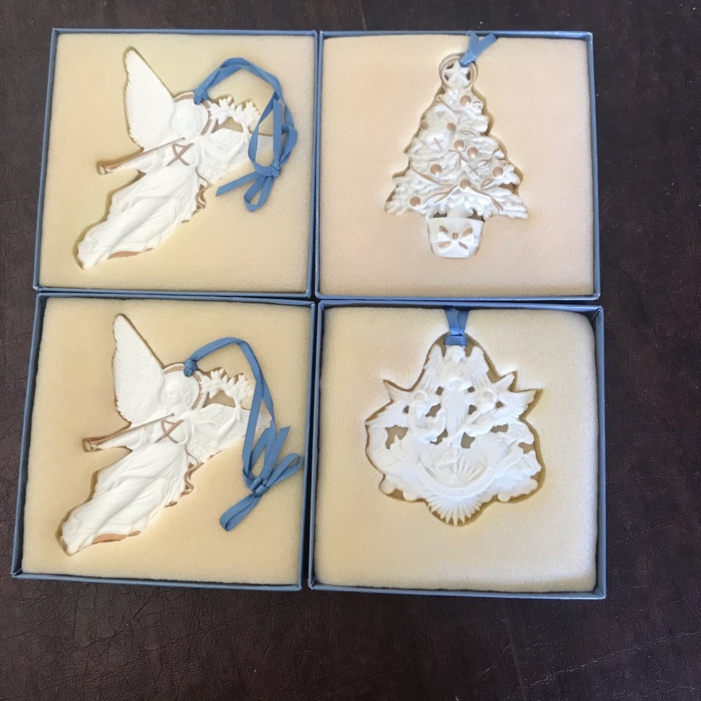 4 Wedgwood Bone China  ornament